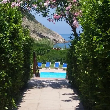 Elbamare Con Piscina *